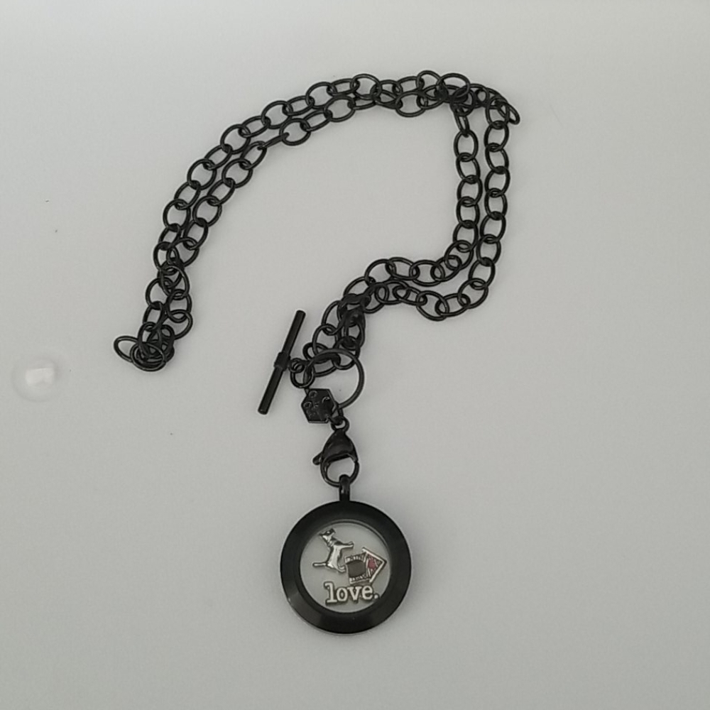 Origami Owl puppy love necklace set